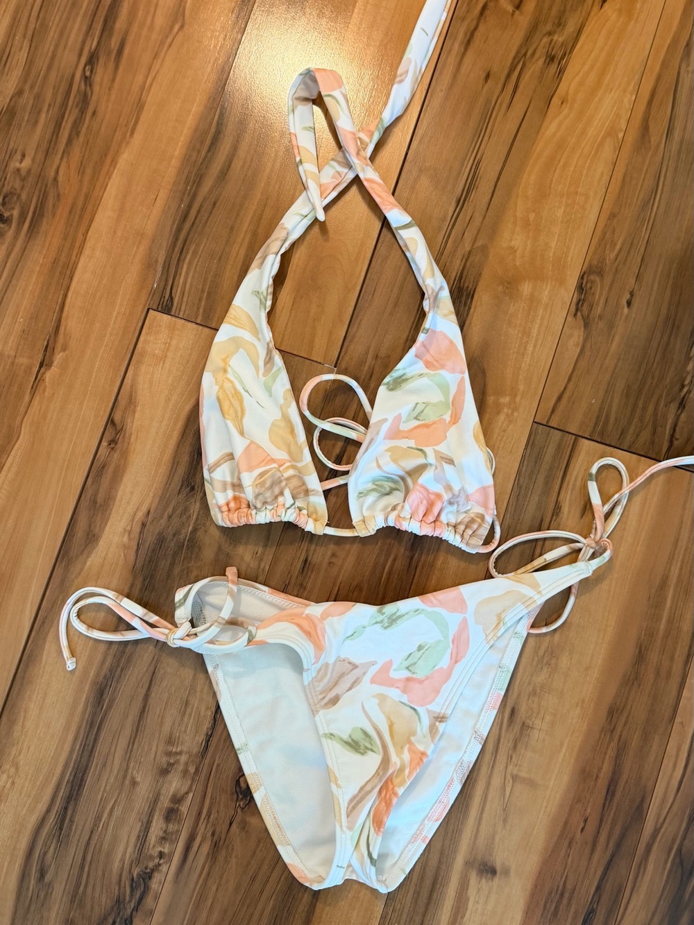 NWOTAbercrombie and fitch White Floral Tie-String Bikini Set - Peach, Green, Tan